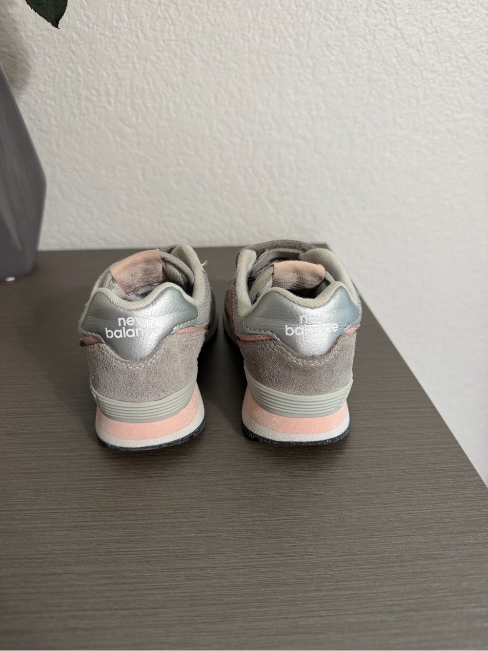 New Balance Kids Gray and Pink Hook-and-Loop Sneakers - Picture 3 of 6